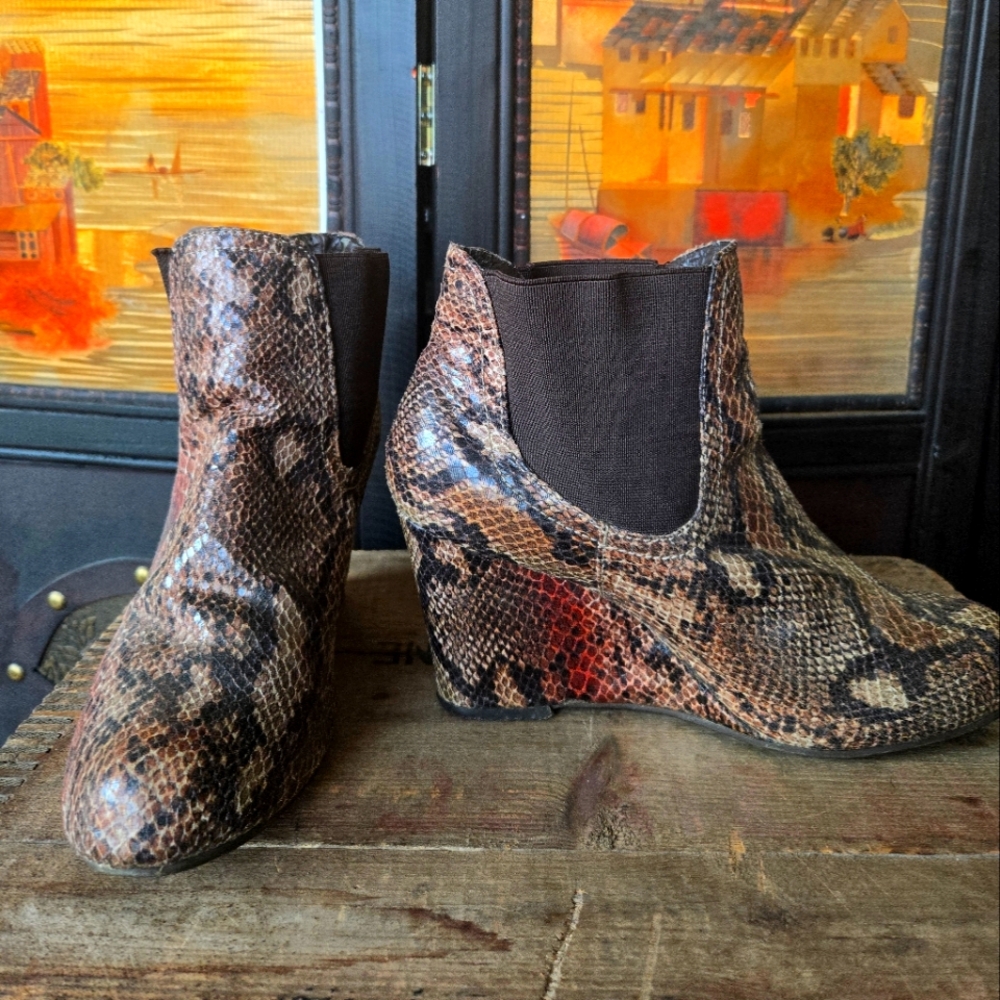 Snakeskin Wedge Ankleboot